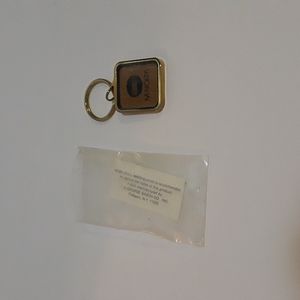 RARE VINTAGE NEW GOLD MINOLTA CAMERA BRASS KEYCHAIN KEYRING